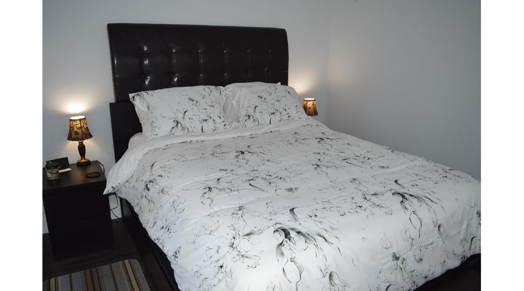 Pair-A-Dice Cottage Port Renfrew Kamer foto
